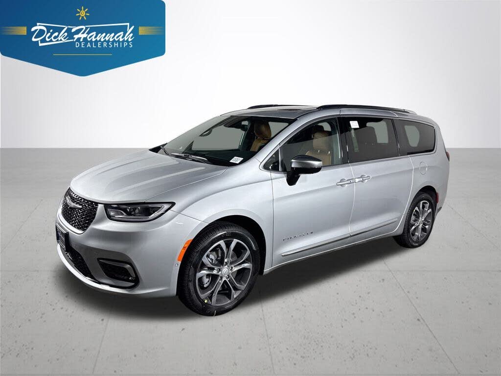 2026 Chrysler Pacifica Pinnacle AWD