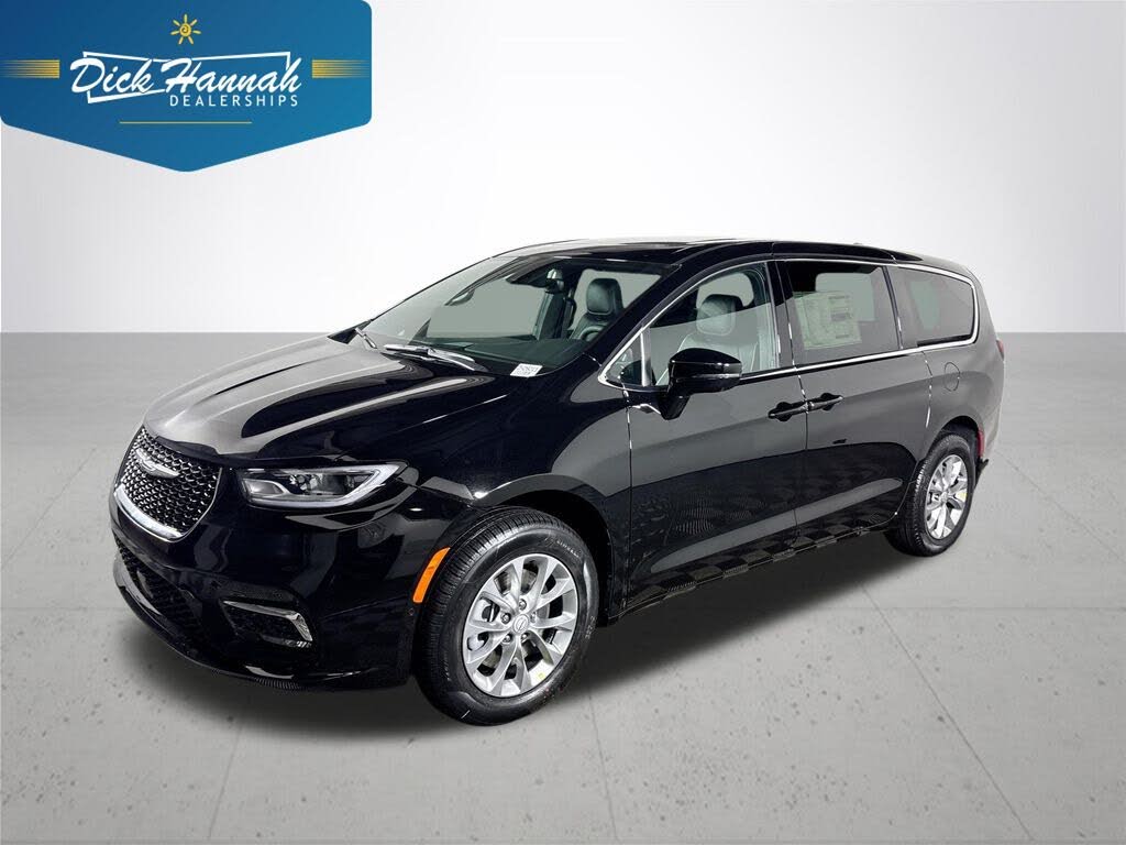 2026 Chrysler Pacifica Limited AWD