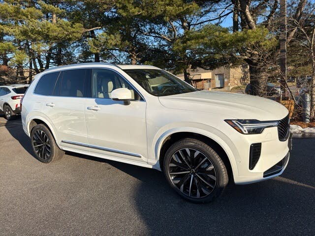 2026 Volvo XC90 B6 Plus 7-Passenger AWD