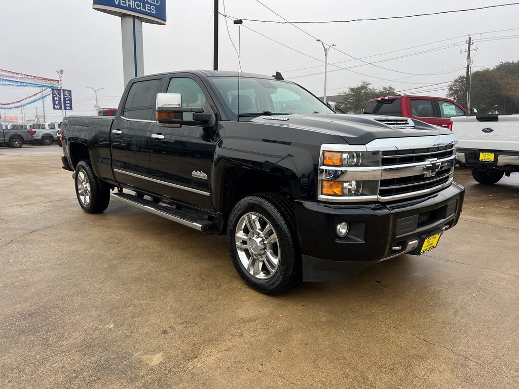 2018 Chevrolet Silverado 2500HD High Country Crew Cab 4WD