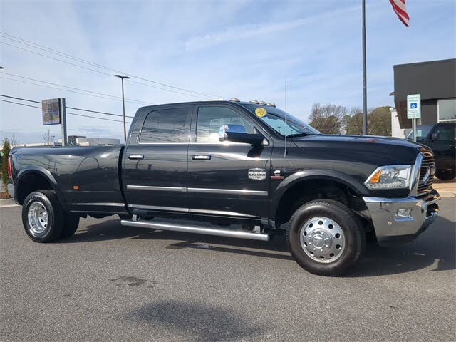 2018 RAM 3500 Laramie Longhorn Crew Cab LB DRW 4WD