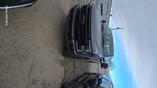 2022 Ford F-250 Super Duty Lariat Crew Cab 4WD