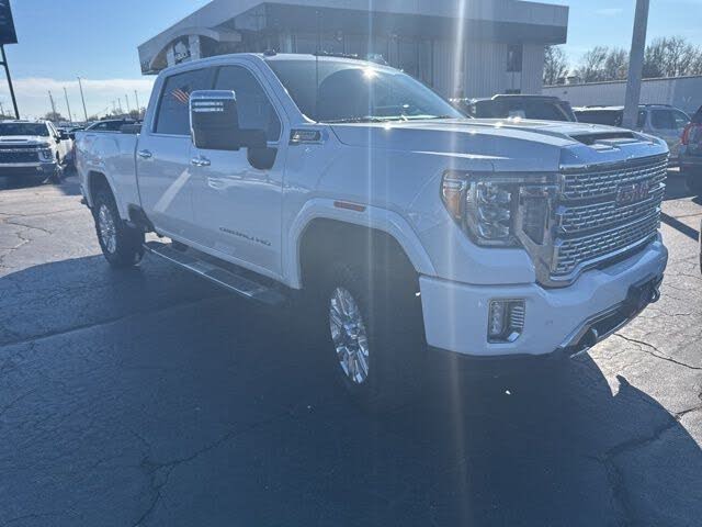 2022 GMC Sierra 2500HD Denali Crew Cab 4WD