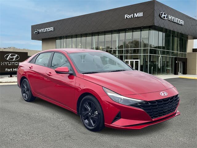 2023 Hyundai Elantra SEL FWD