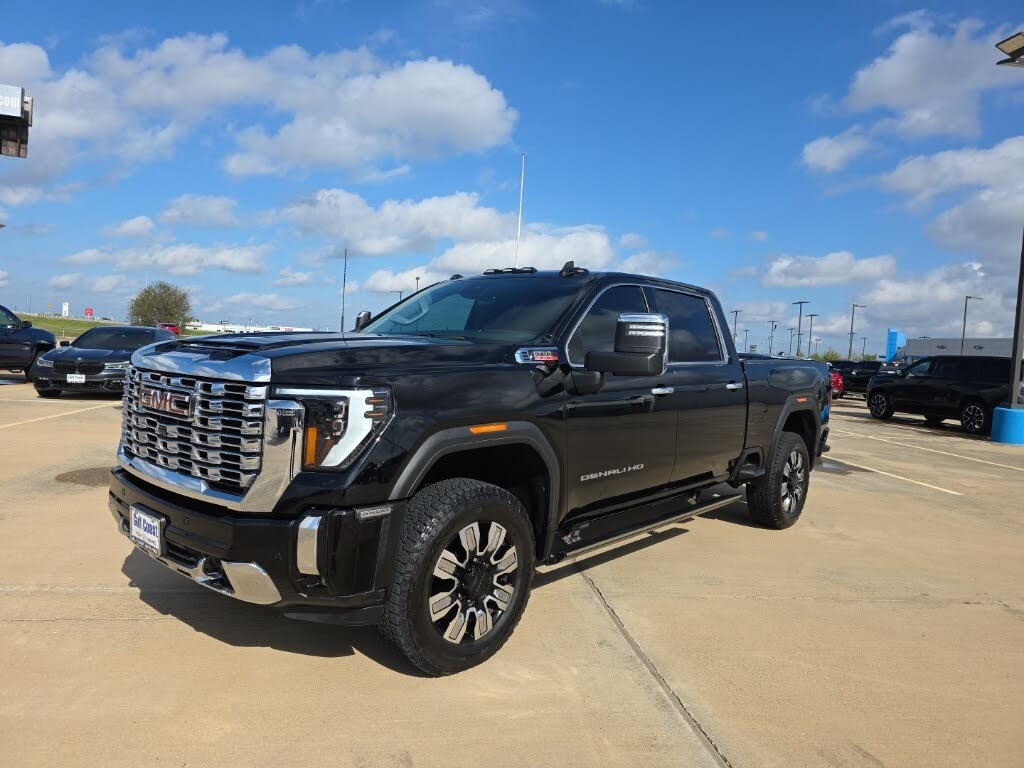 2024 GMC Sierra 2500HD Denali Crew Cab 4WD