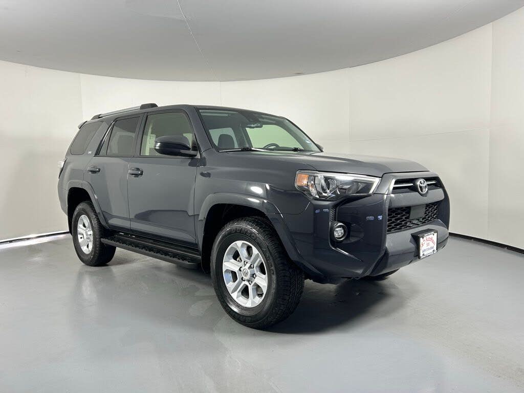 2024 Toyota 4Runner SR5 4WD
