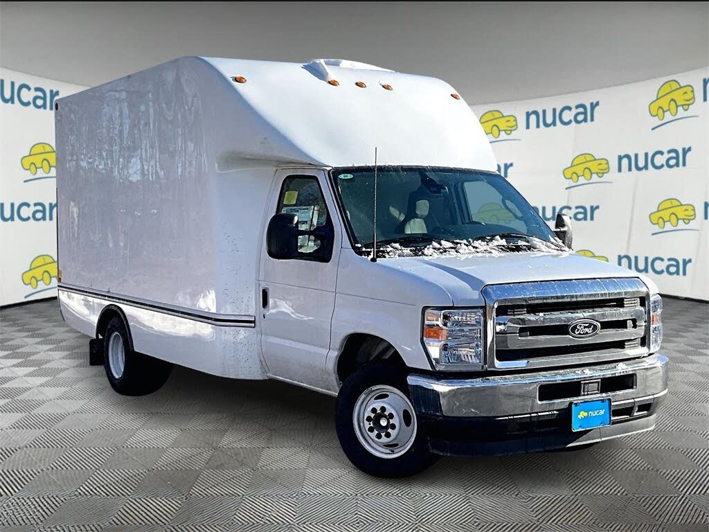 2026 Ford E-Series Chassis E-350 SD Cutaway 138 RWD