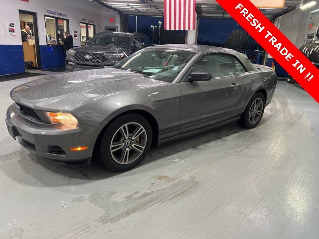 2010 Ford Mustang V6 Premium Convertible RWD