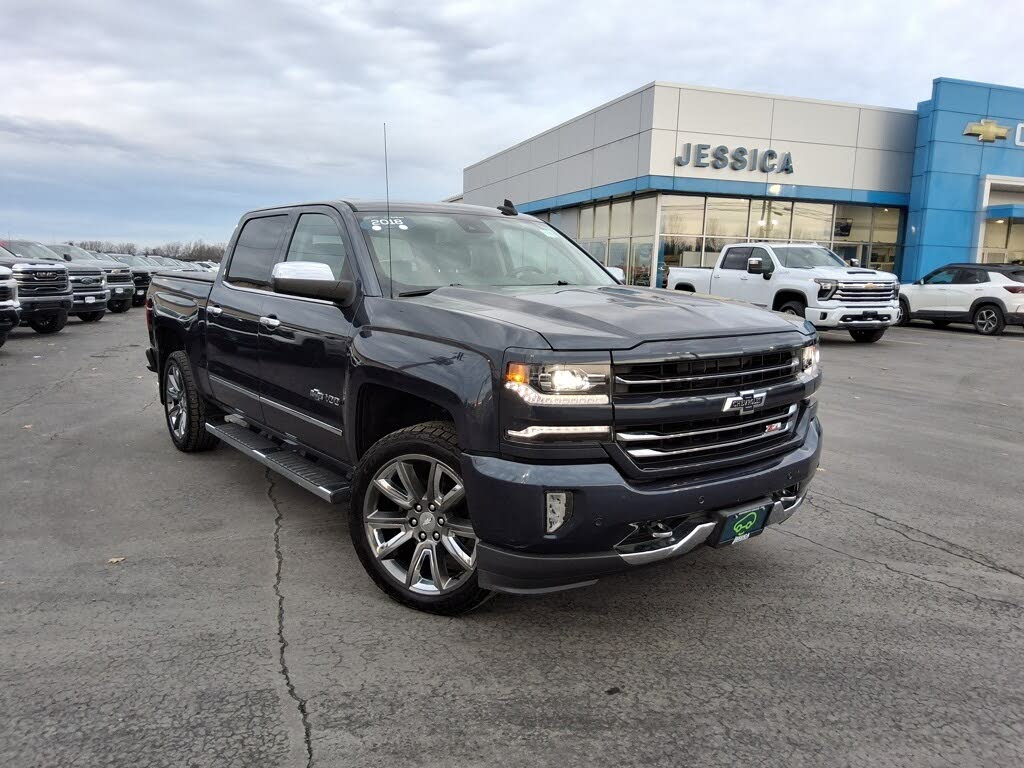 2018 Chevrolet Silverado 1500 LTZ Crew Cab 4WD
