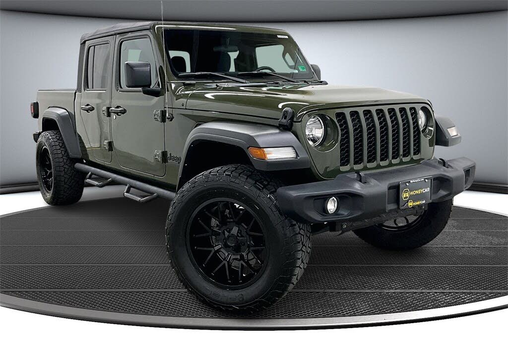 2022 Jeep Gladiator Sport Crew Cab 4WD