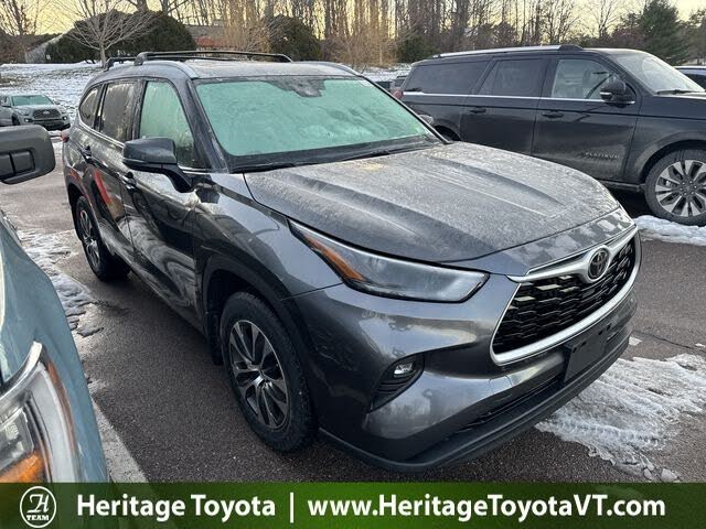 2022 Toyota Highlander XLE AWD