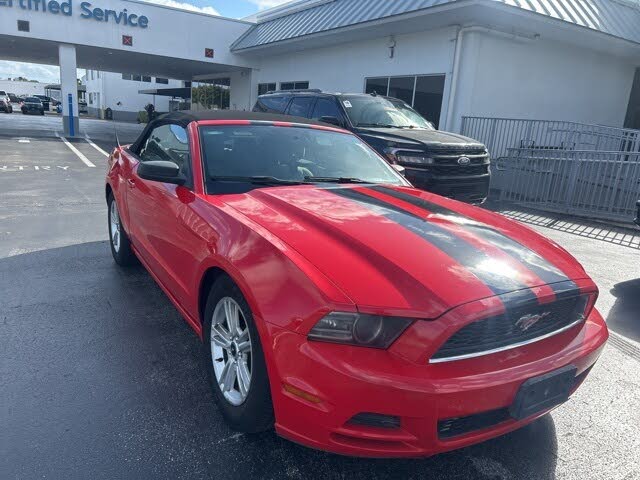 2014 Ford Mustang V6 Convertible RWD