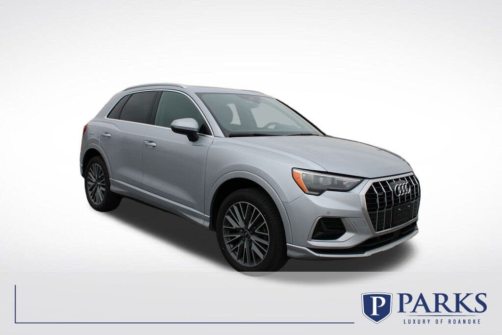 2022 Audi Q3 quattro Premium 40 TFSI