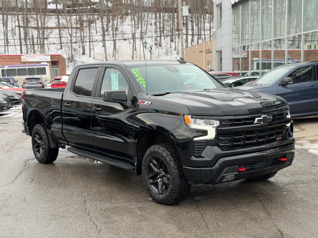 2022 Chevrolet Silverado 1500 LT Trail Boss Crew Cab 4WD