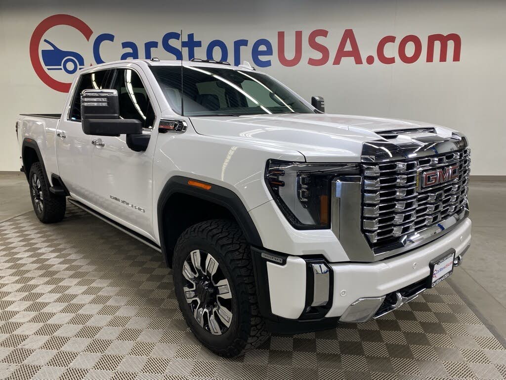 2024 GMC Sierra 3500HD Denali Crew Cab 4WD