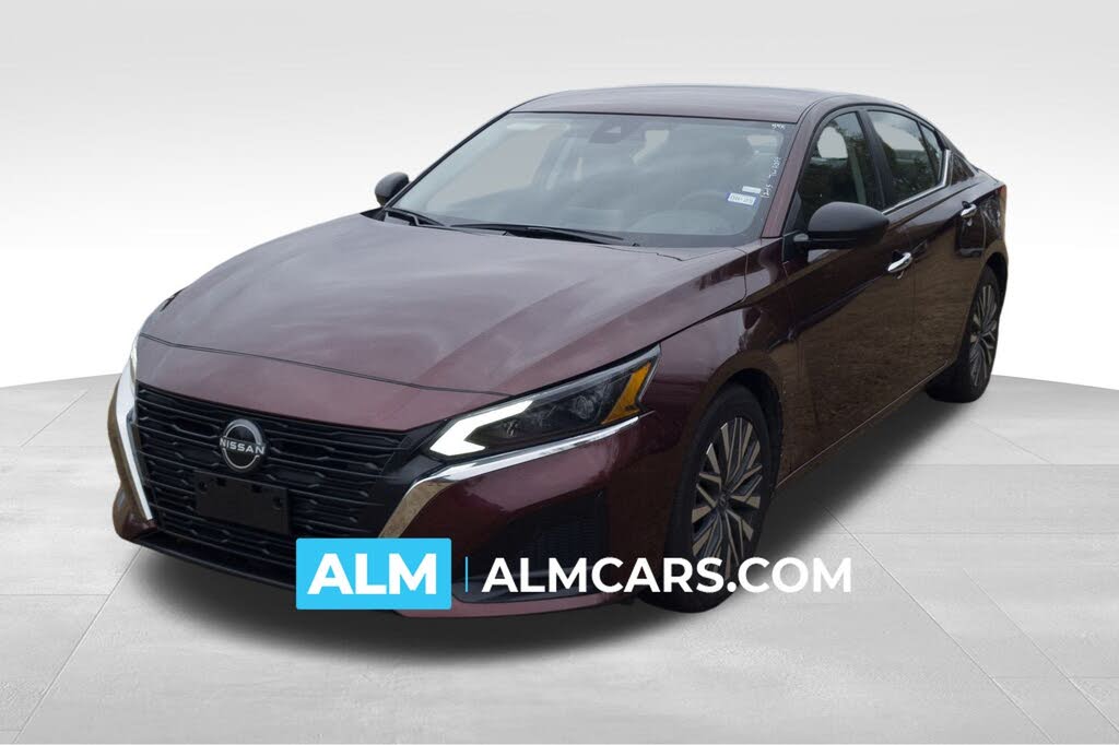 2024 Nissan Altima 2.5 SV FWD