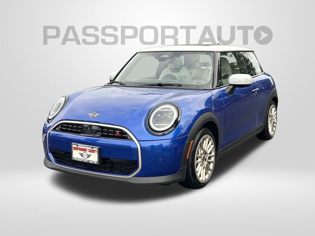2025 MINI Cooper S Signature Trim 2-door Hatchback