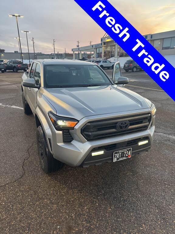 2025 Toyota Tacoma SR5 Double Cab 4WD