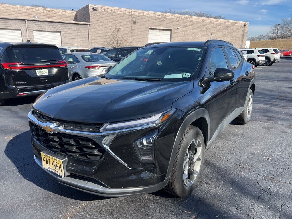 2025 Chevrolet Trax LT FWD