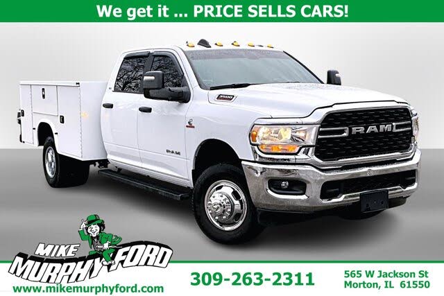 2024 RAM 3500 Chassis SLT Crew Cab LB DRW 4WD