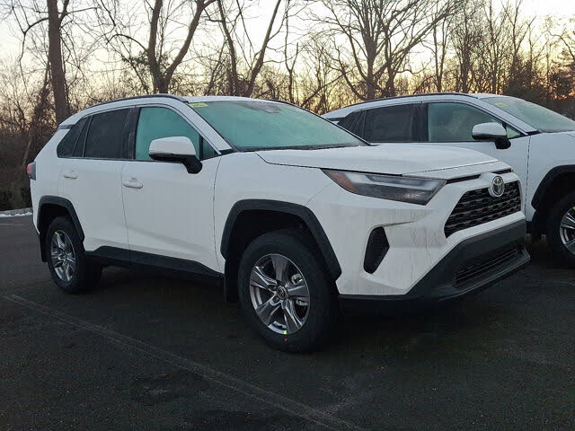 2025 Toyota RAV4 XLE AWD