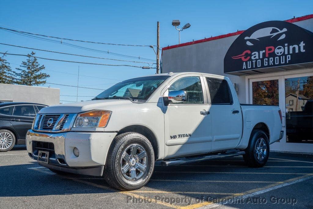 2014 Nissan Titan SV Crew Cab
