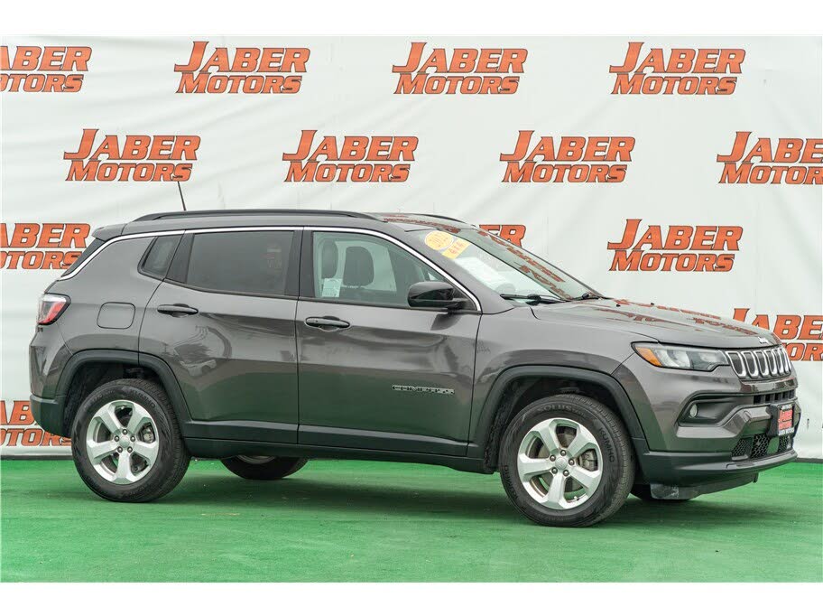 2022 Jeep Compass Latitude 4WD