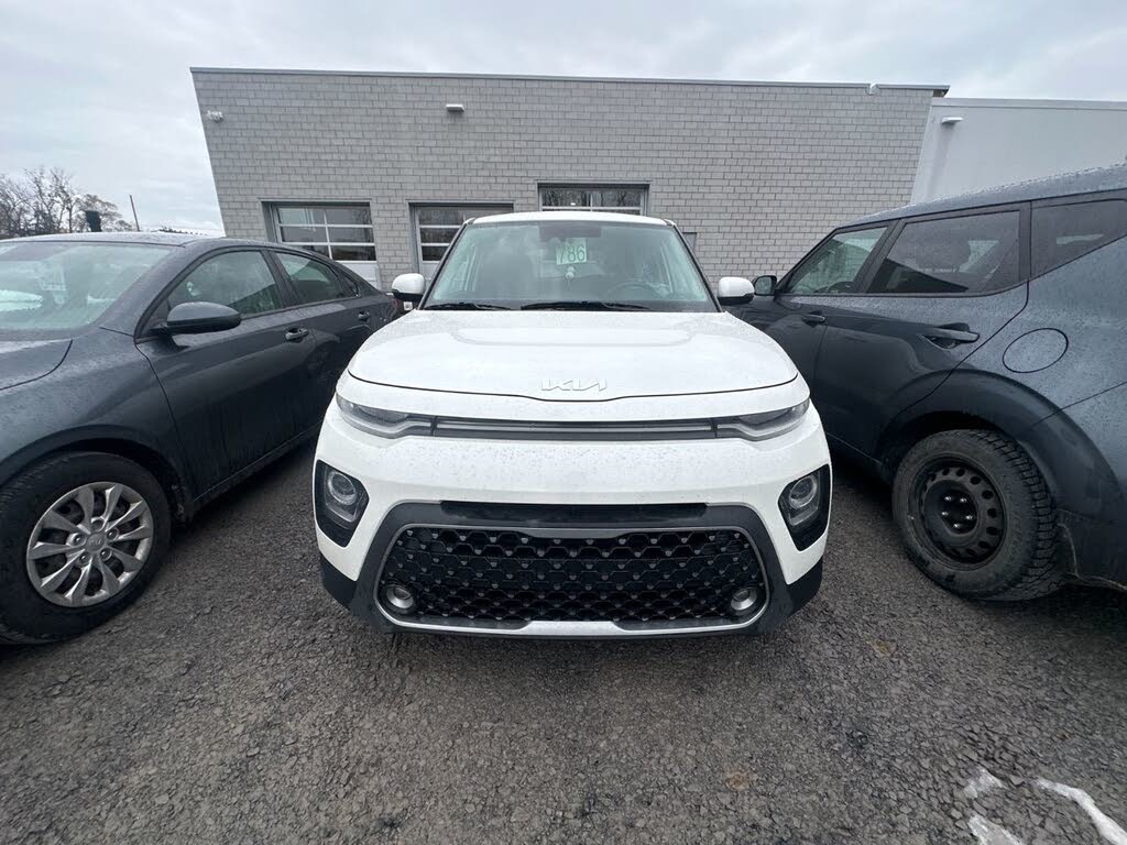 2022 Kia Soul EX FWD