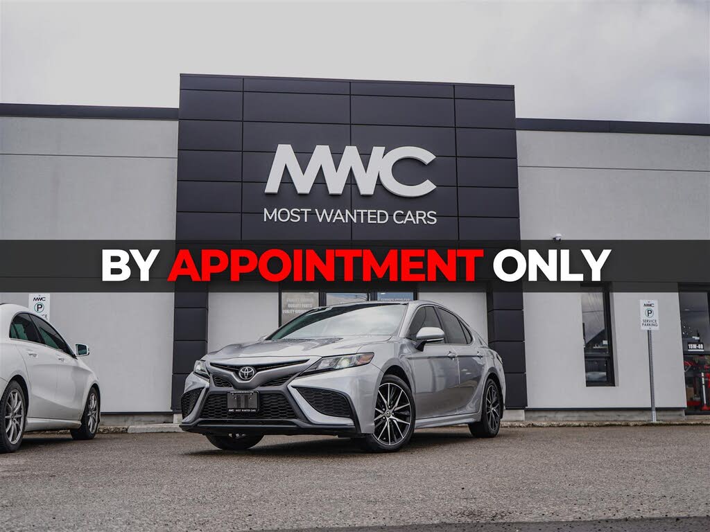 2024 Toyota Camry SE FWD