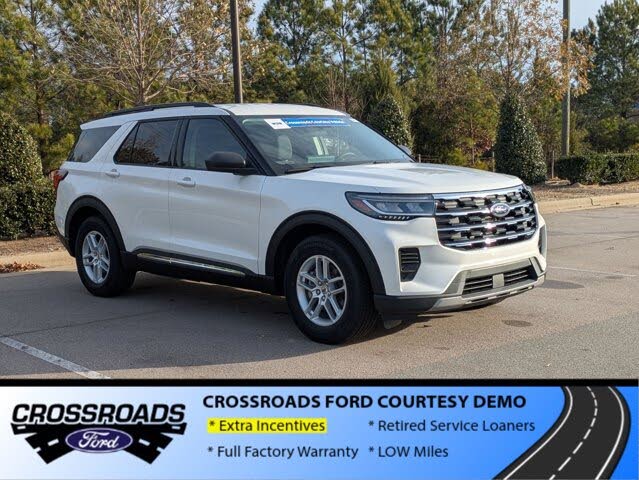 2025 Ford Explorer Active RWD