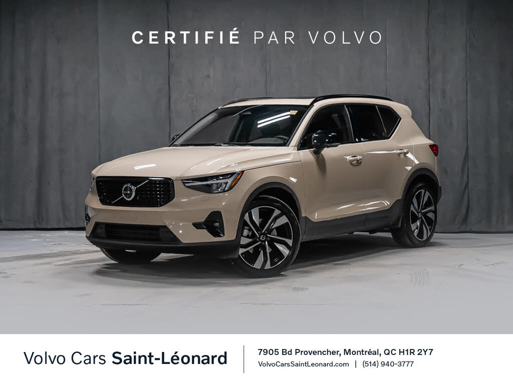 2025 Volvo XC40 B5 Plus Dark Theme AWD