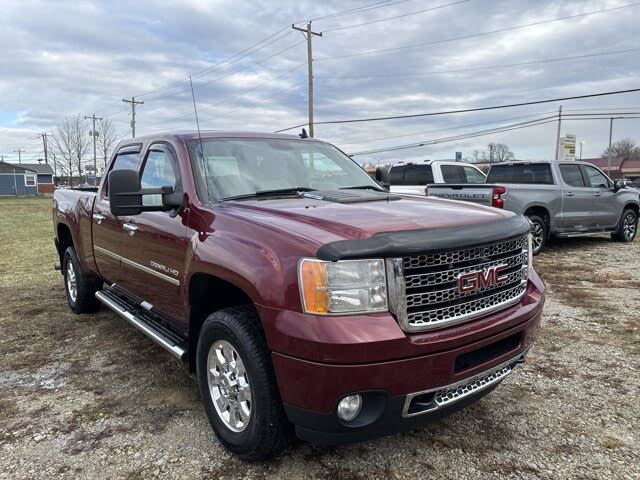 2014 GMC Sierra 2500HD Denali Crew Cab SB 4WD
