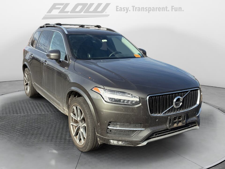 2018 Volvo XC90 T6 Momentum AWD