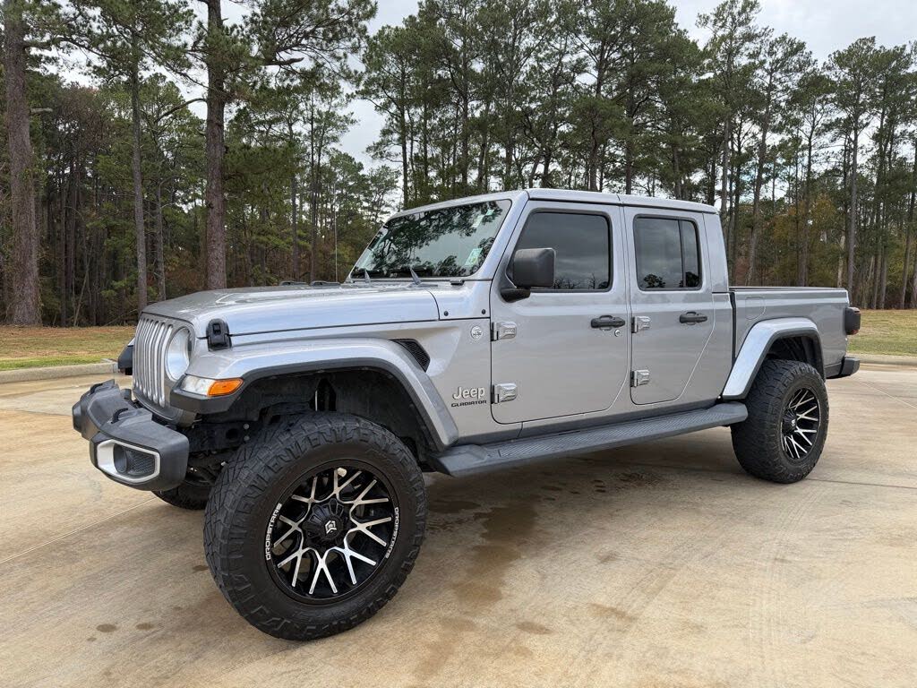 2020 Jeep Gladiator Overland Crew Cab 4WD