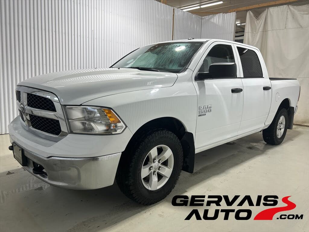 2022 RAM 1500 Classic SLT Crew Cab 4WD