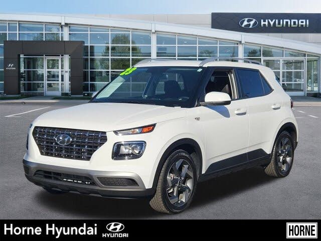 2023 Hyundai Venue SEL FWD