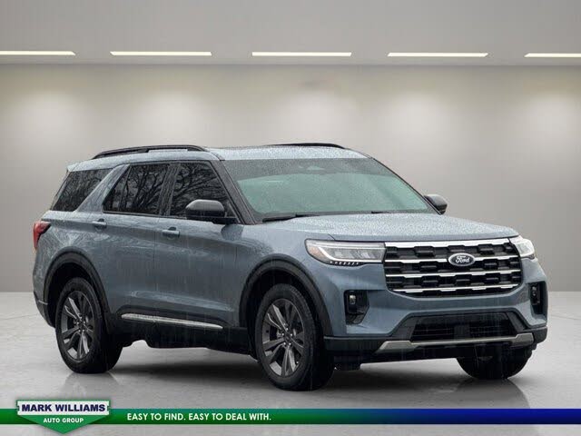 2025 Ford Explorer Active AWD
