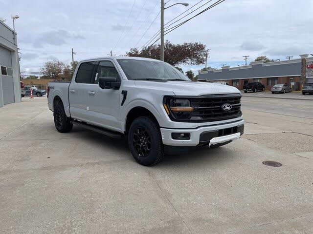2025 Ford F-150 XLT SuperCrew 4WD