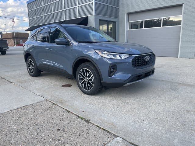 2026 Ford Escape Hybrid Plug-in FWD