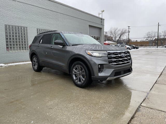 2026 Ford Explorer Active AWD