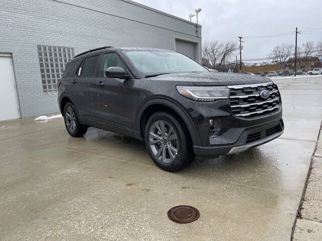 2026 Ford Explorer Active AWD