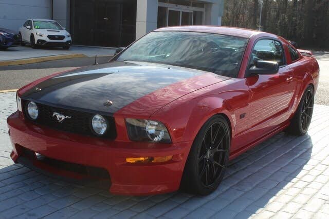 2006 Ford Mustang GT Premium RWD
