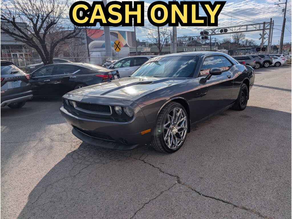 2014 Dodge Challenger SXT RWD