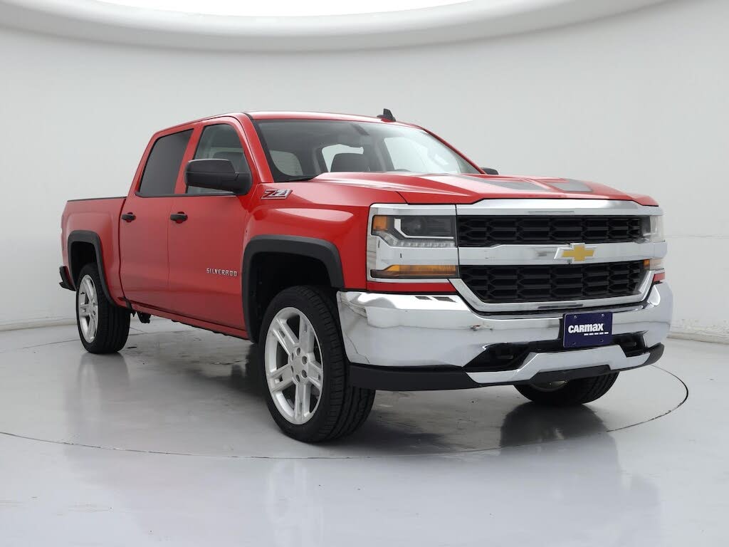 2018 Chevrolet Silverado 1500 Custom Crew Cab 4WD