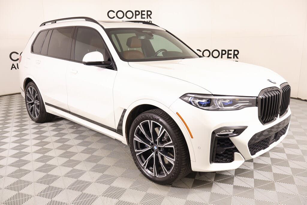 2021 BMW X7 M50i AWD