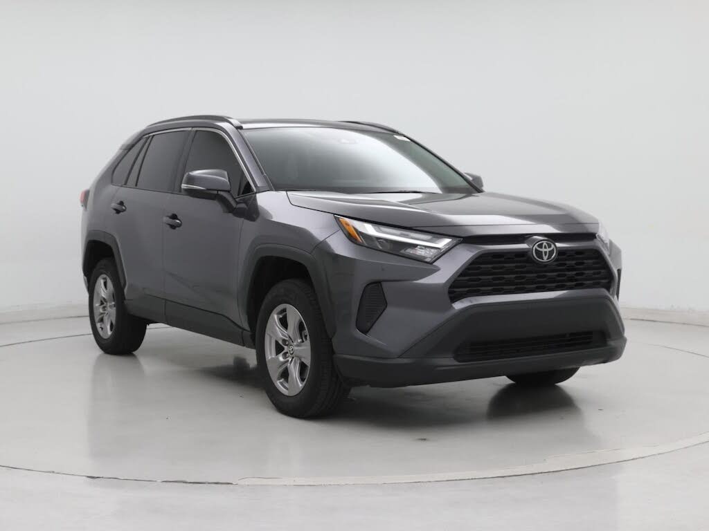 2025 Toyota RAV4 XLE FWD