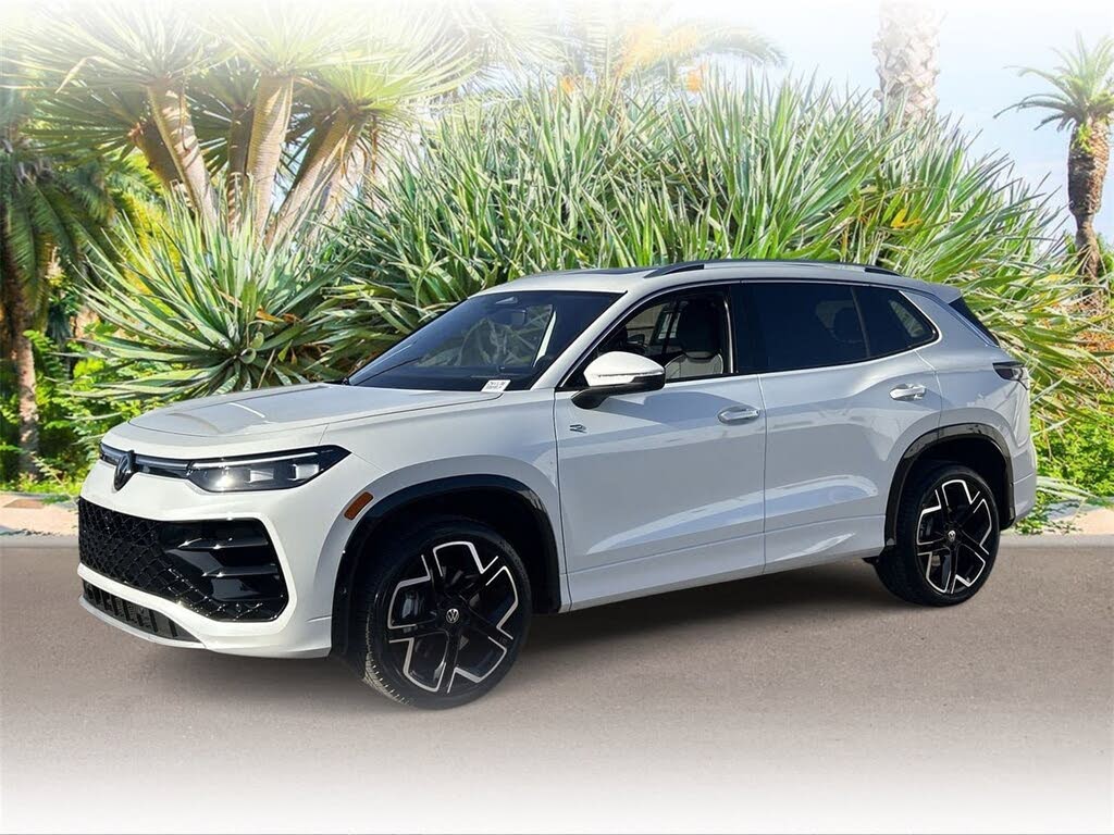 2026 Volkswagen Tiguan SEL R-Line Turbo 4Motion