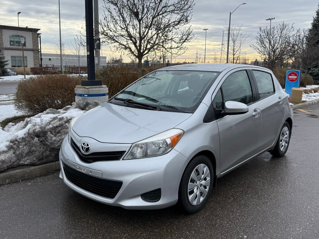 Toyota Yaris LE 2014