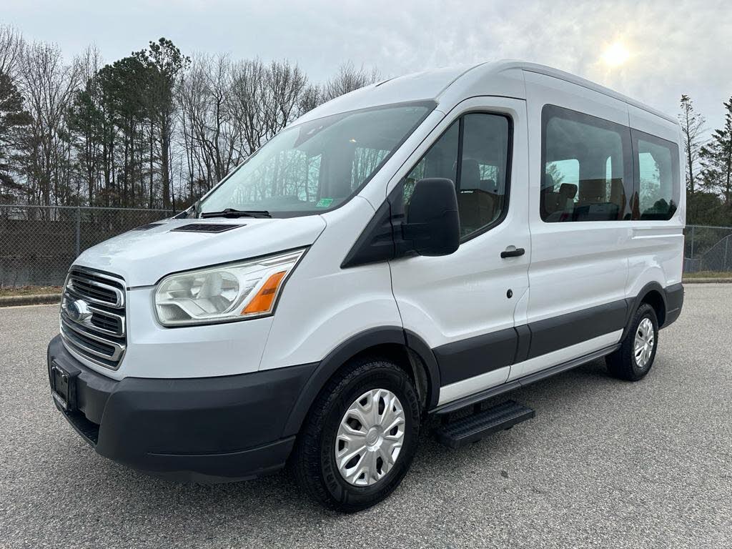 2015 Ford Transit Passenger 150 XLT Medium Roof RWD with Sliding Passenger-Side Door