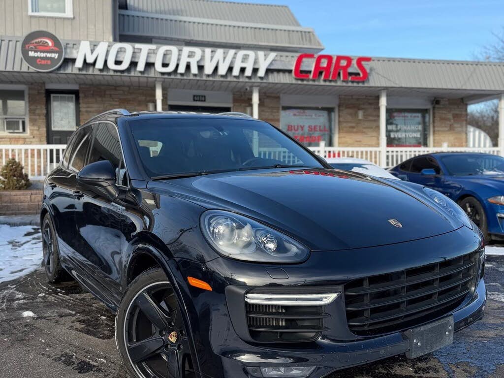 2016 Porsche Cayenne GTS AWD